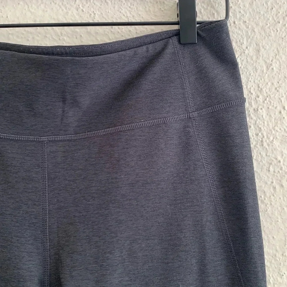 Outdoor Voices TechSweat Core 3/4 Legging Size Large - Picture 5 of 8